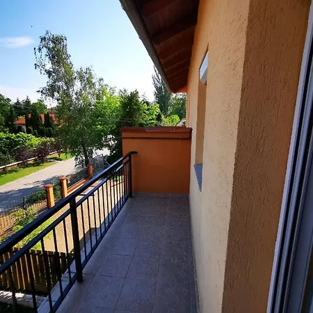 Vecsey Nyaralohaz Vakantiehuis *